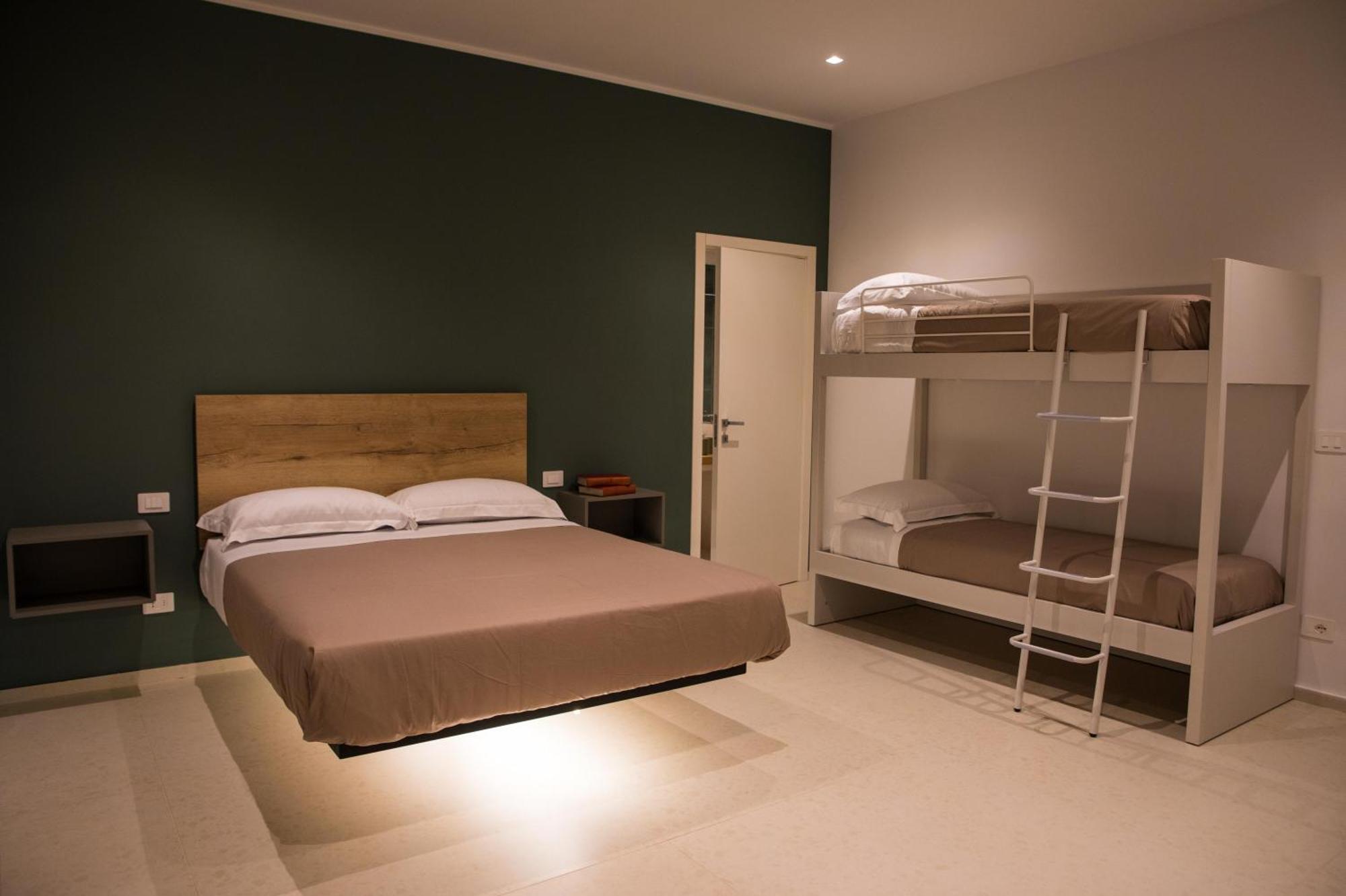 Your House Rooms 3 コンヴェルサーノ エクステリア 写真