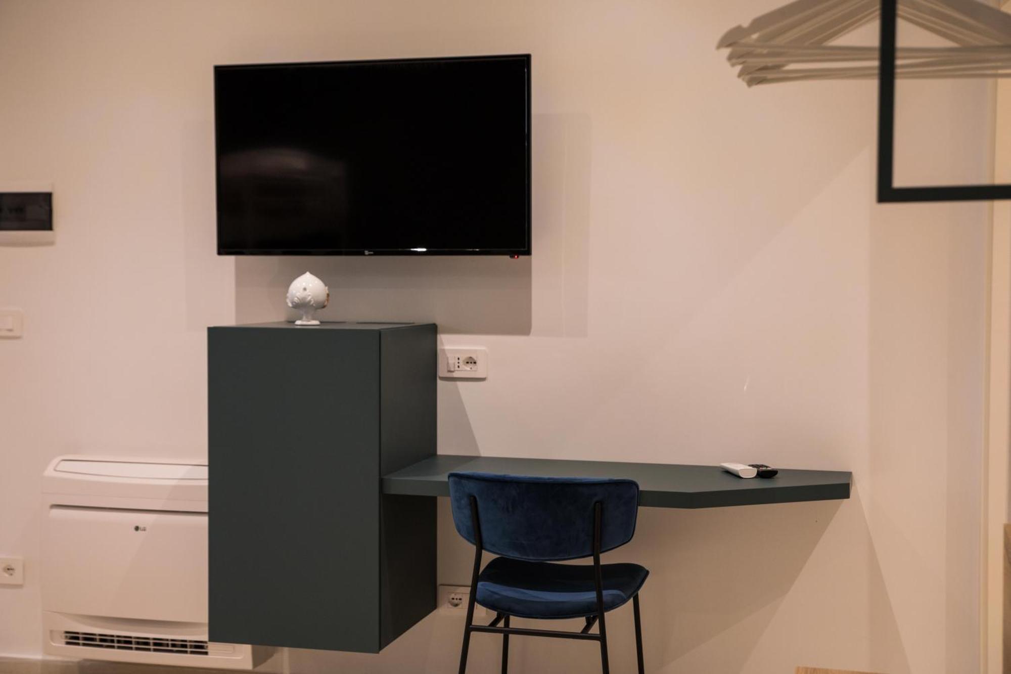 Your House Rooms 3 コンヴェルサーノ エクステリア 写真