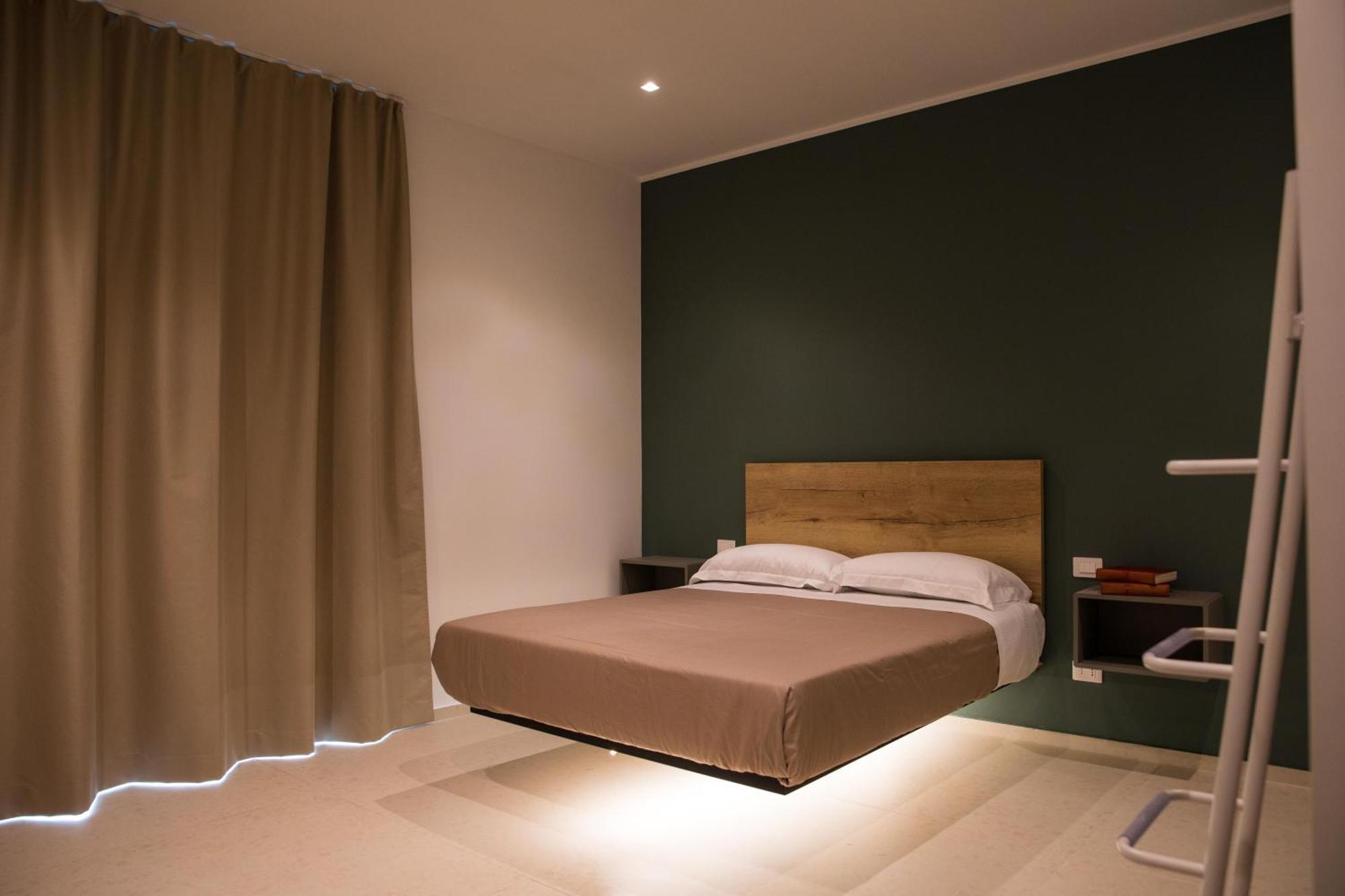 Your House Rooms 3 コンヴェルサーノ エクステリア 写真