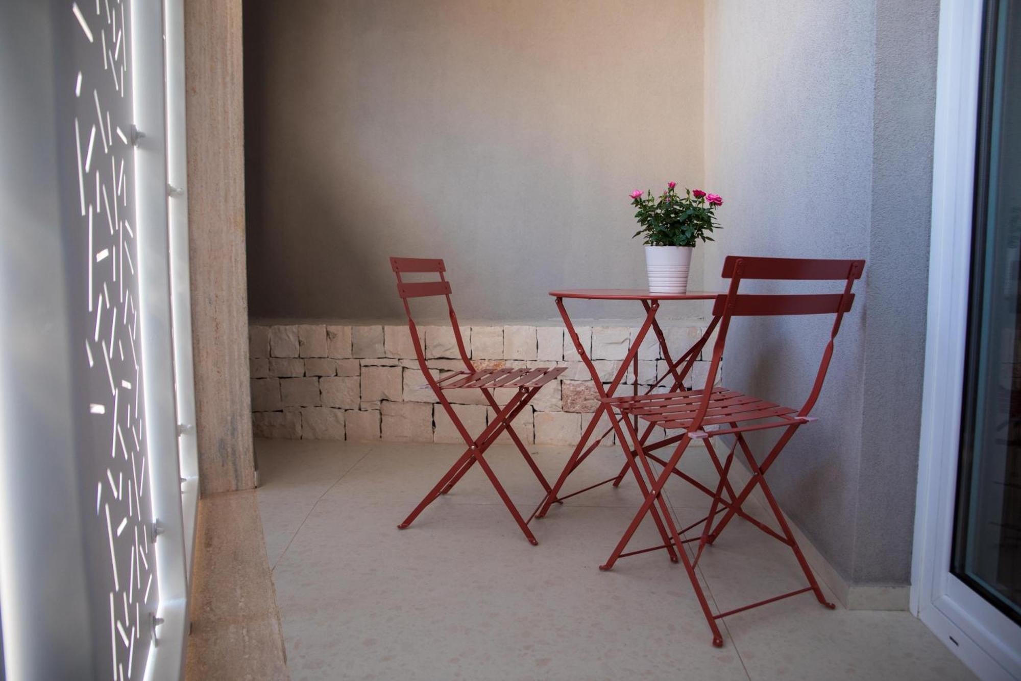 Your House Rooms 3 コンヴェルサーノ エクステリア 写真