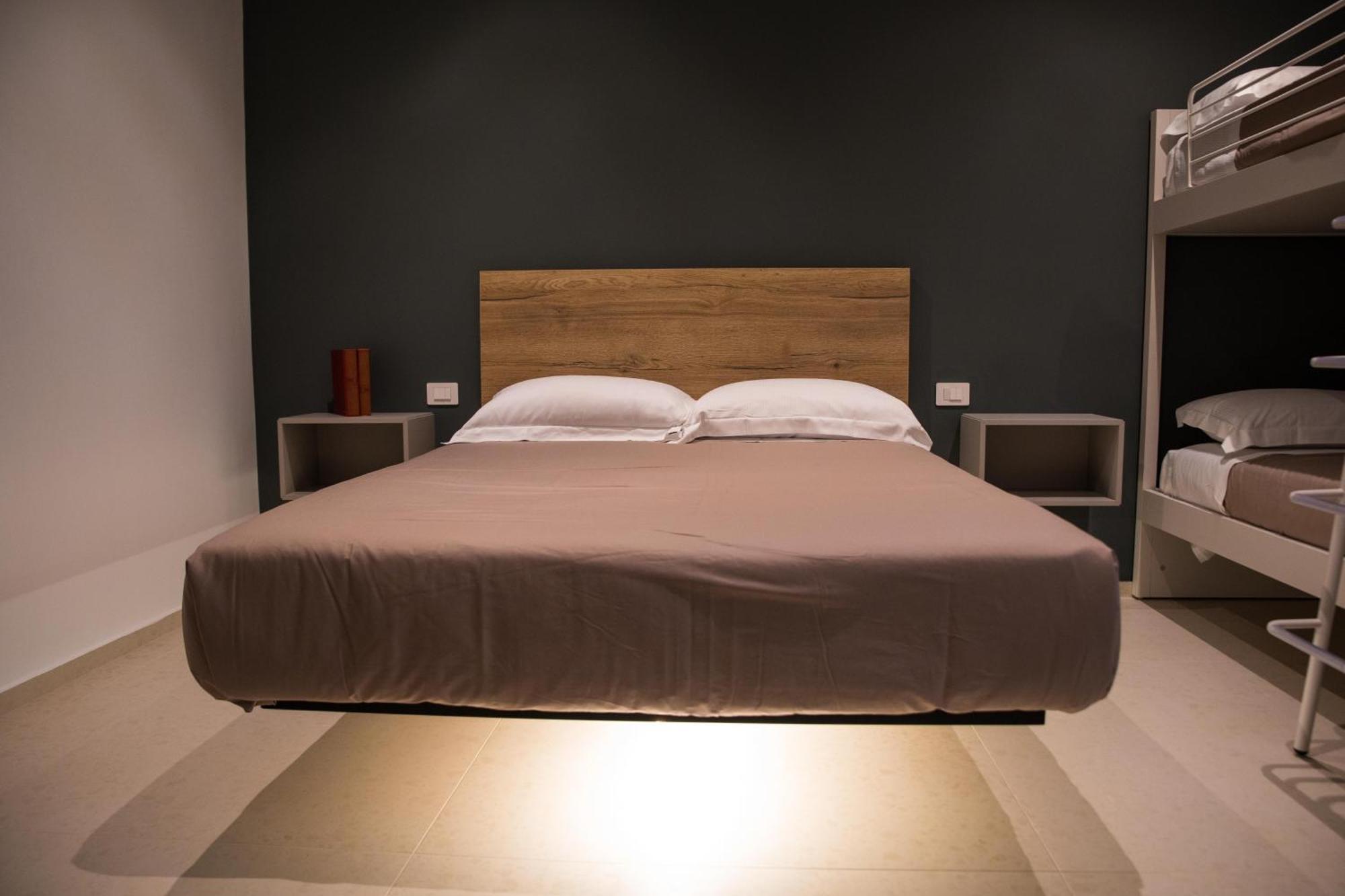 Your House Rooms 3 コンヴェルサーノ エクステリア 写真