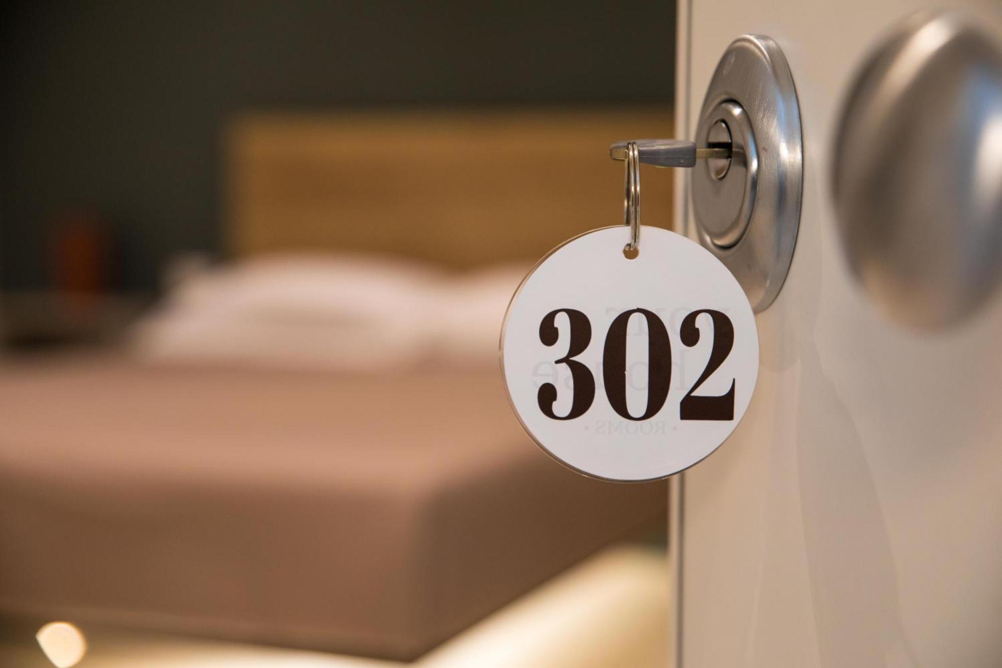 Your House Rooms 3 コンヴェルサーノ エクステリア 写真
