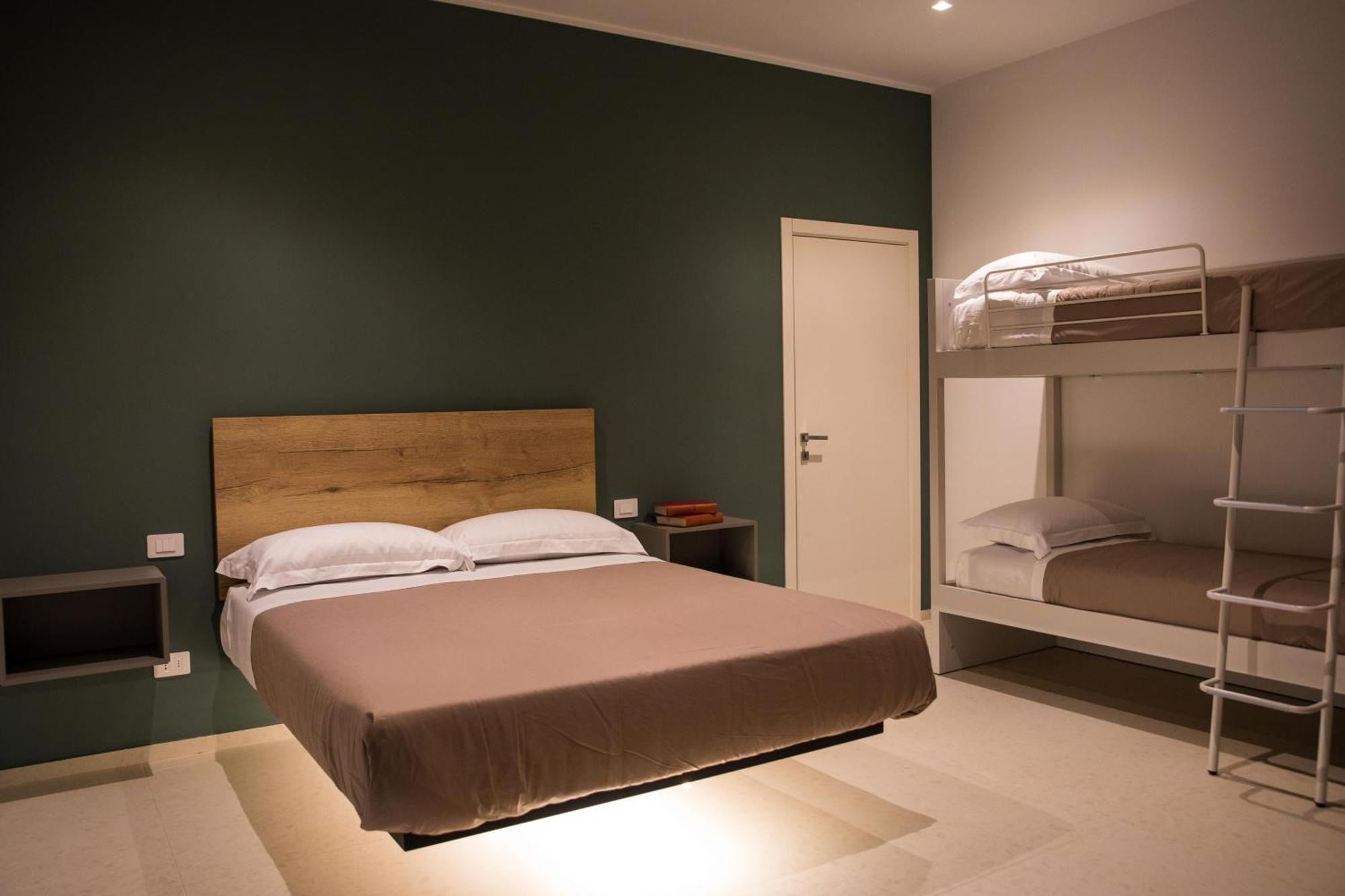Your House Rooms 3 コンヴェルサーノ エクステリア 写真